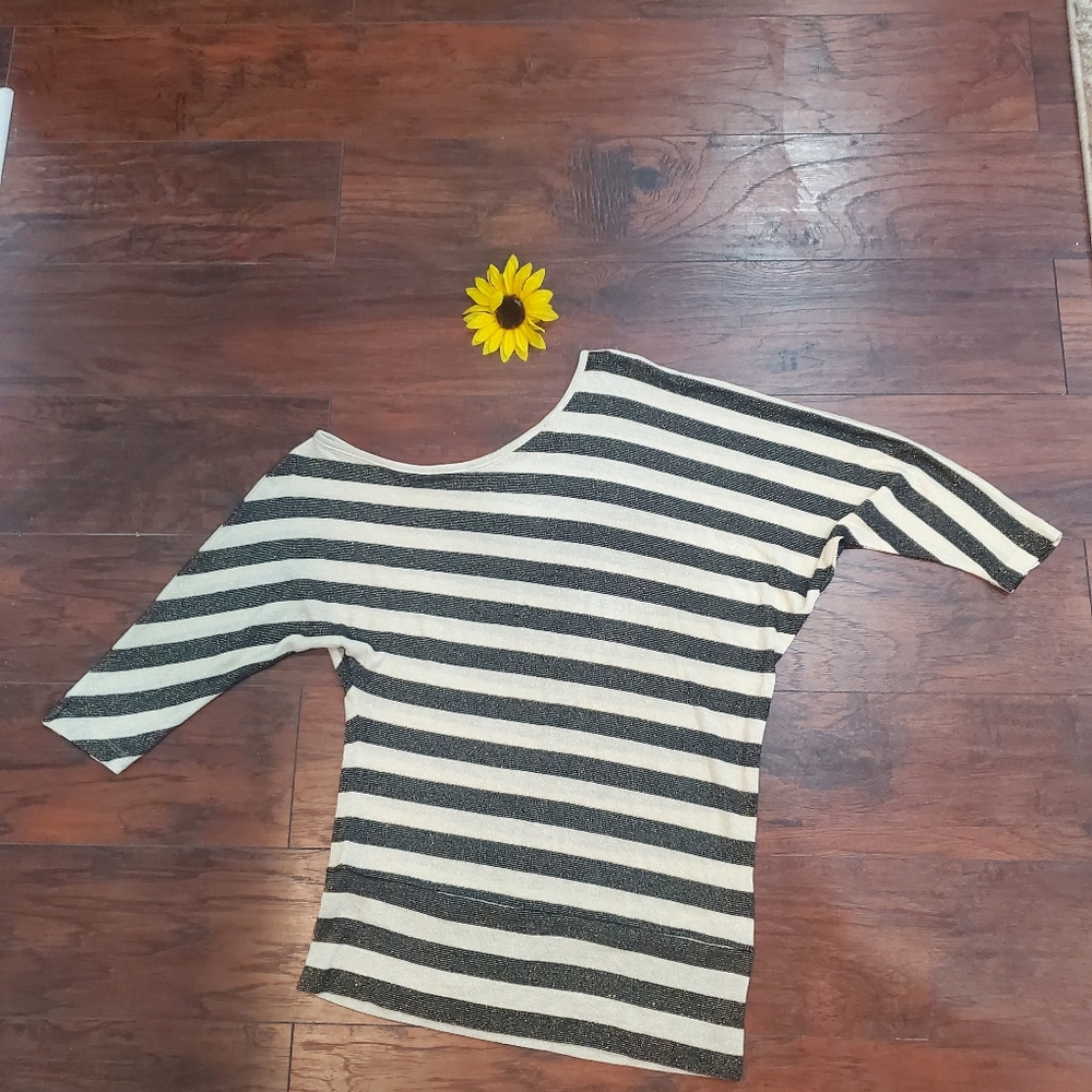 Cache Metallic Asymmetrical Top - image 6